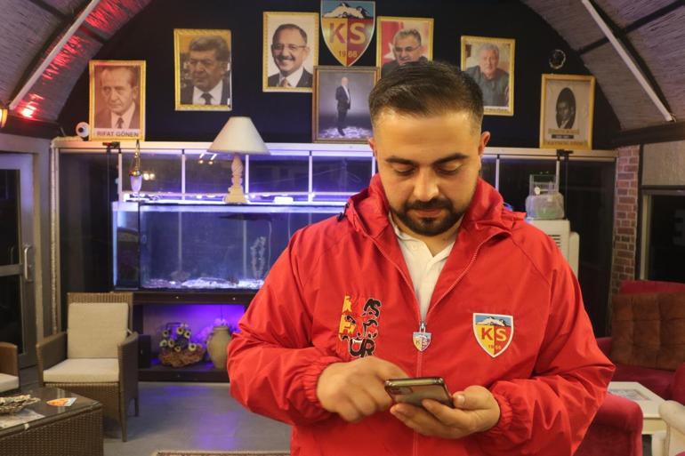 Kayserispor’un küme düşmesi sonrası deplasman tribününde ağlayan taraftar: Çok garip bir duyguydu