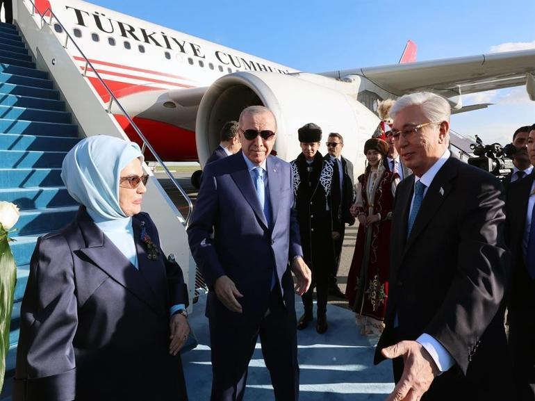 Cumhurbaşkanı Erdoğan, Kazakistanda resmi t&ouml;renle karşılandı