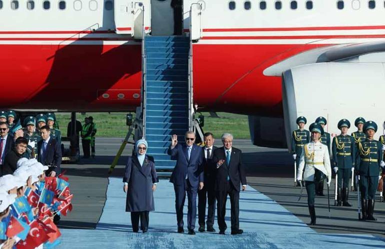 Cumhurbaşkanı Erdoğan, Kazakistanda resmi t&ouml;renle karşılandı