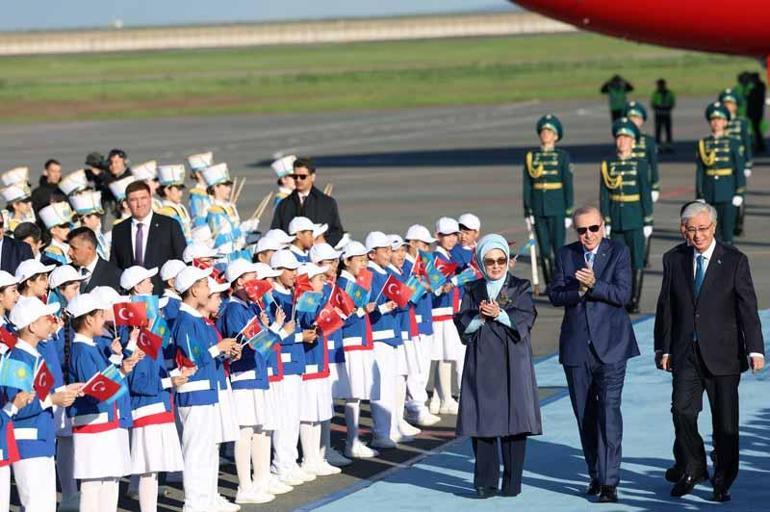 Cumhurbaşkanı Erdoğan, Kazakistanda resmi t&ouml;renle karşılandı