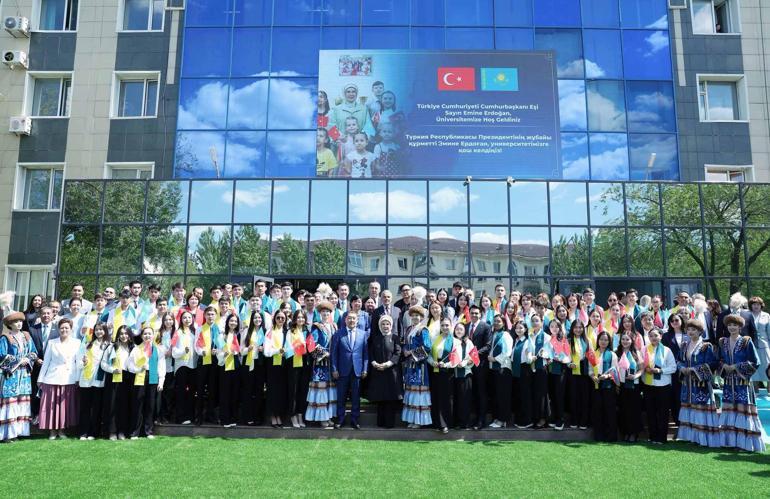 Emine Erdoğan, Kazakistanda Sıfır Atık Eğitim Laboratuvarının açılışını yaptı