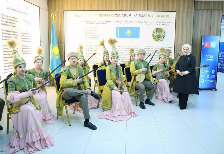 Emine Erdoğan, Kazakistanda Sıfır Atık Eğitim Laboratuvarının açılışını yaptı