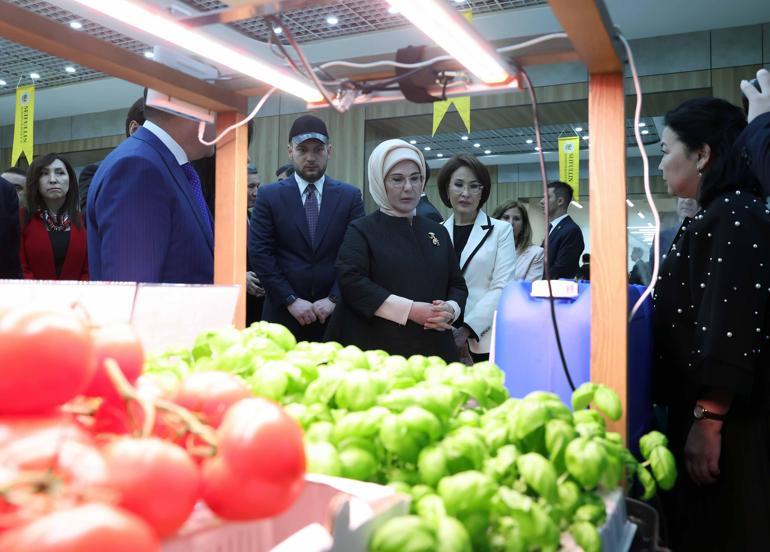 Emine Erdoğan, Kazakistanda Sıfır Atık Eğitim Laboratuvarının açılışını yaptı