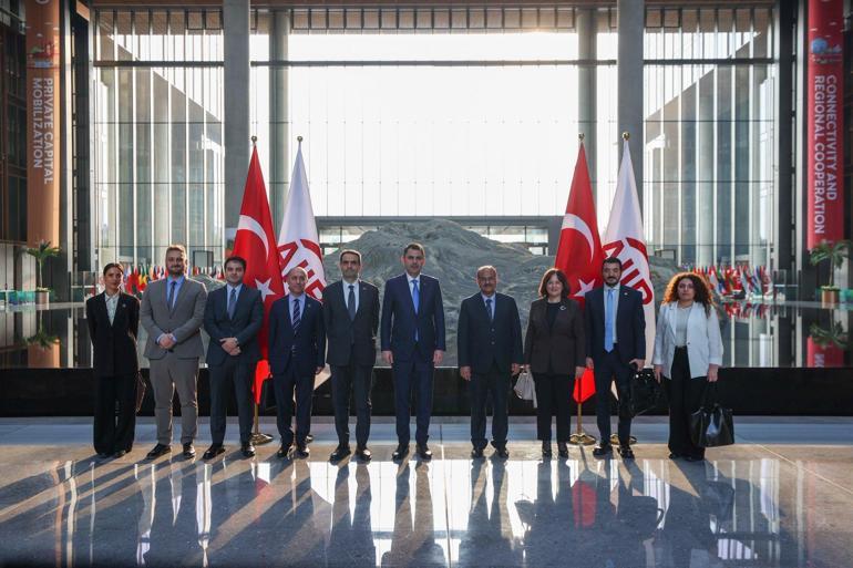 Bakan Kurum, İpek Yolu Fonu Yönetim Kurulu Başkanı Zhu ile görüştü