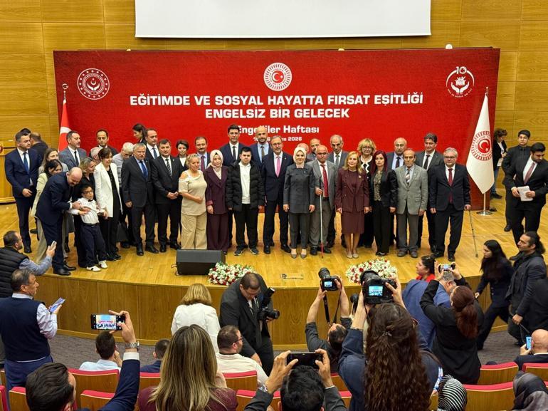 Bakan Göktaş: Kamuda görev yapan engelli memur sayısı 82 bin 880e ulaştı