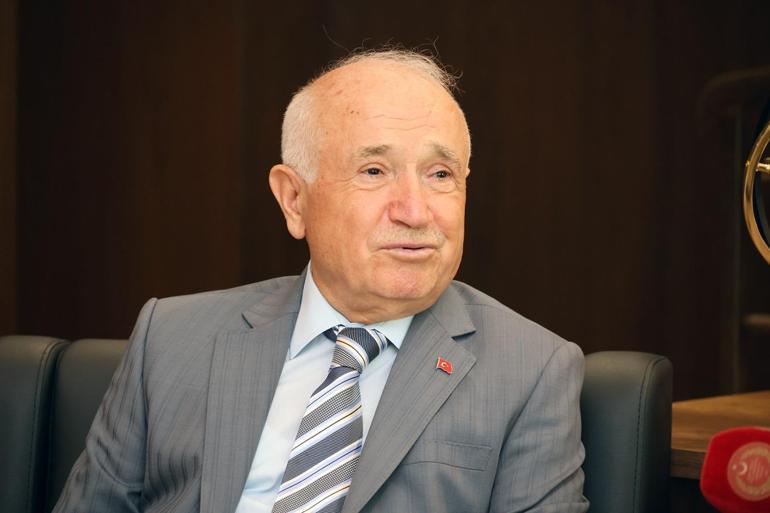 Cemil Çiçek’ten KKTCye ziyaret