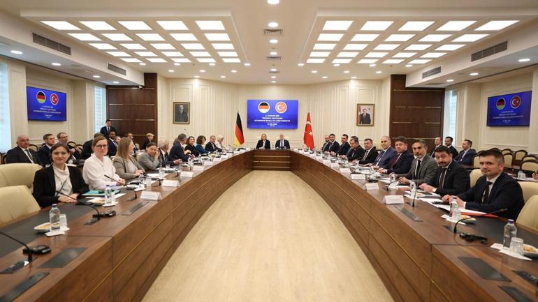 Bakan Işıkhan, Alman mevkidaşı Bas ile bir araya geldi