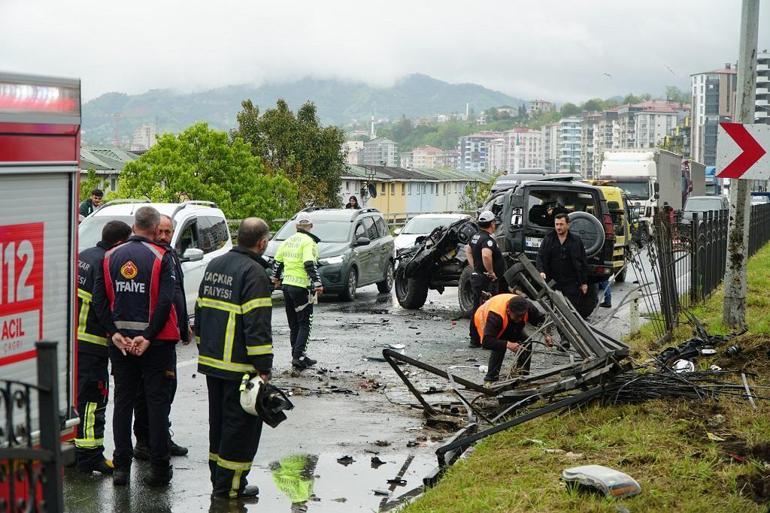 Takla atan cip, karşı şeritteki başka bir cipin üzerine düştü: 1 ölü, 7 yaralı