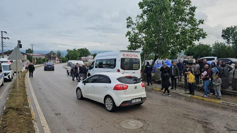 Tokatta 2 minibüs çarpıştı: 11 yaralı