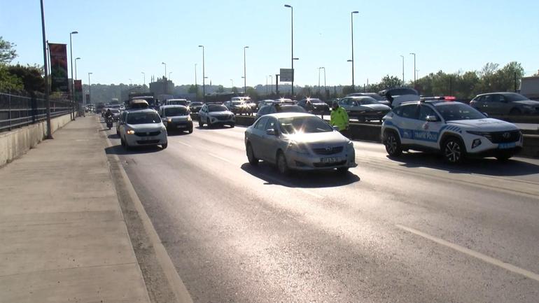 Küçükçekmece D-100 Karayolunda takla atan otomobilde mahsur kalan kişi kurtarıldı