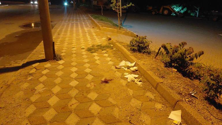 Üniversite öğrencisine bıçaklı, sopalı saldırı kamerada