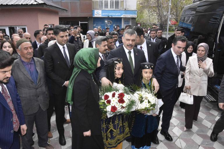 Bakan Çiftçi, Bitliste