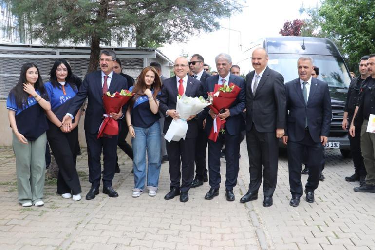 Bakan Şimşek: Teknoloji bizim için kritik bir alan