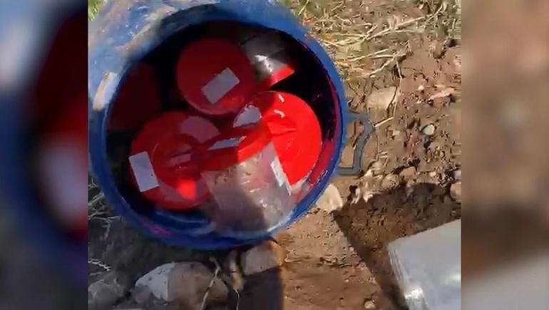 Mezarlıktaki plastik varilde 21 insan cenini bulundu