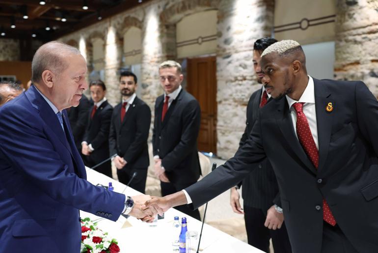 Cumhurbaşkanı Erdoğan, Süper Lig şampiyonu Galatasaray’ı kabul etti