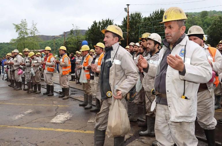 Maden faciasında hayatını kaybeden işçiler, dualarla anıldı