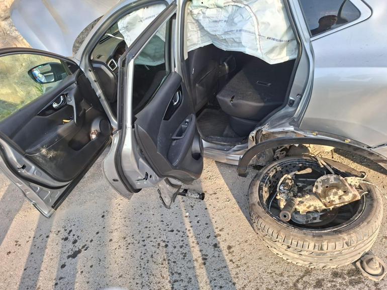 Alkollü otomobil sürücüsü duran otomobile çarptı: 5 yaralı