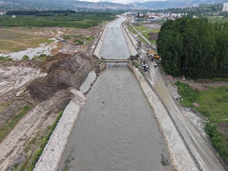 Almus Barajı’nda taşkın alarmı: Turhal’da esnaf kepenk kapattı
