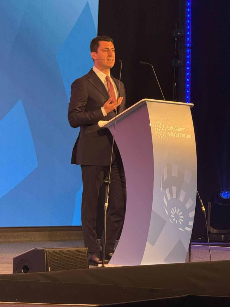 Bakan Yardımcısı Macit, Dünya Eğitim Forumunda Türkiyenin yapay zeka vizyonunu anlattı