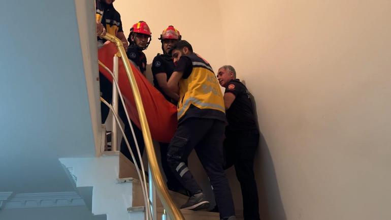 Avcılarda evinde düşen 70 yaşındaki kadın sürünerek kapıya ulaştı, yardıma kızı ve ekipler koştu