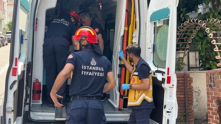 Avcılarda evinde düşen 70 yaşındaki kadın sürünerek kapıya ulaştı, yardıma kızı ve ekipler koştu