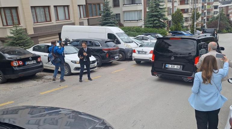 Kılıçdaroğlu, çalışma ofisine geçti