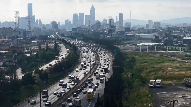 İstanbulda trafik yoğunluğu yüzde 71e yükseldi