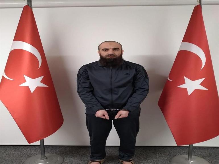 MİTten Suriyede operasyon; 10 DEAŞlı Türkiyeye getirildi