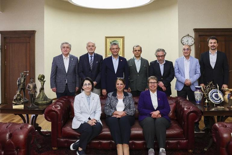 Türkiye Barolar Birliği ve Türk Tabipleri Birliği’nden CHPye ziyaret