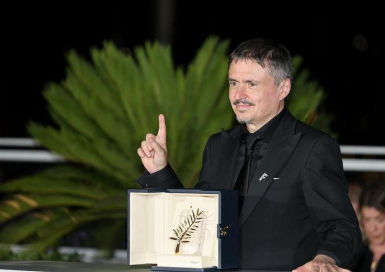 Altın Palmiye Ödülünün sahibi Rumen yönetmen Cristian Mungiu oldu
