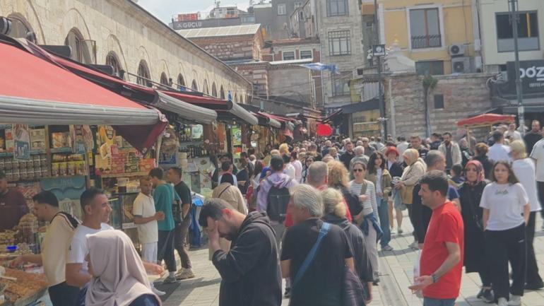 Kurban Bayramı öncesi Eminönü havadan görüntülendi