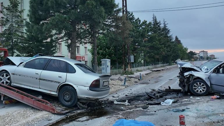 Niğde’de otomobiller çarpıştı: 2 ölü, 2 yaralı