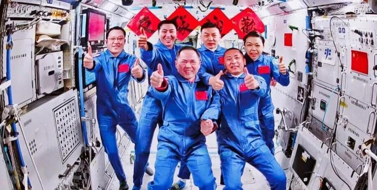 ‘Shenzhou-23’ uzay mekiği Tiengong Uzay İstasyonuna ulaştı