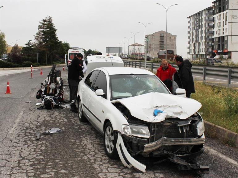 Kullandığı otomobil, eşinin mesai arkadaşının motosikletiyle çarpıştı: 1i ağır, 2 yaralı
