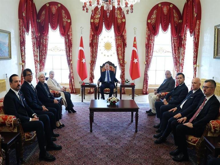Cumhurbaşkanı Erdoğan, Adnan Menderes ve dava arkadaşlarının ailelerini kabul etti