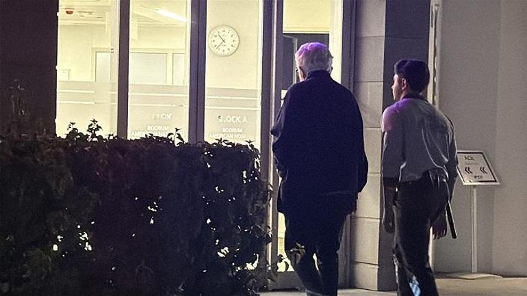 Zülfü Livaneli’nin eşi Ülker Livaneli merdivenden düşerek yaralandı