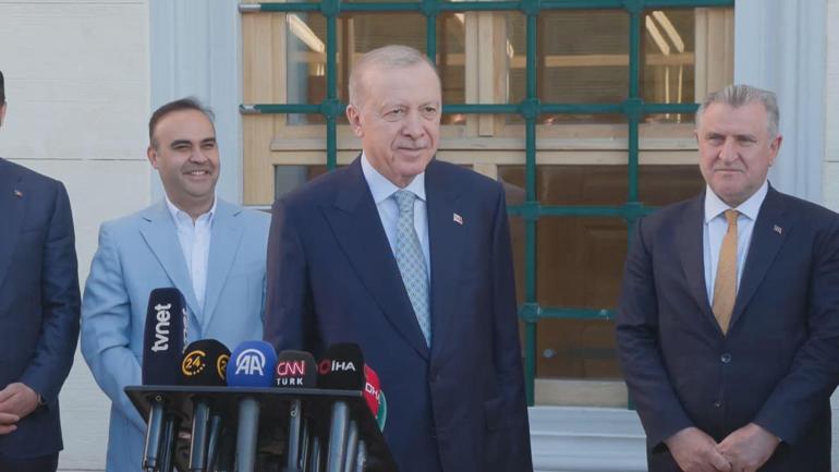 Cumhurbaşkanı Erdoğan, bayram namazını Büyük Çamlıca Camiinde kıldı