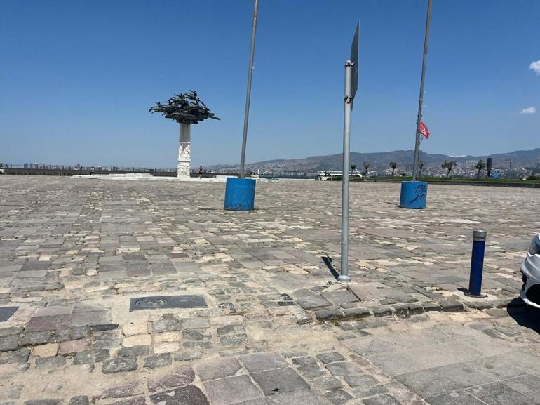 İzmir’de Kordon boş kaldı