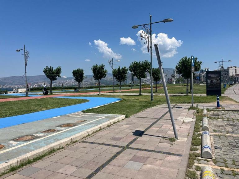 İzmir’de Kordon boş kaldı
