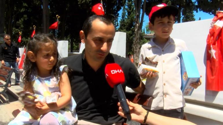Şehit aileleri bayramın ilk gününde Edirnekapı Şehitliğini ziyaret etti