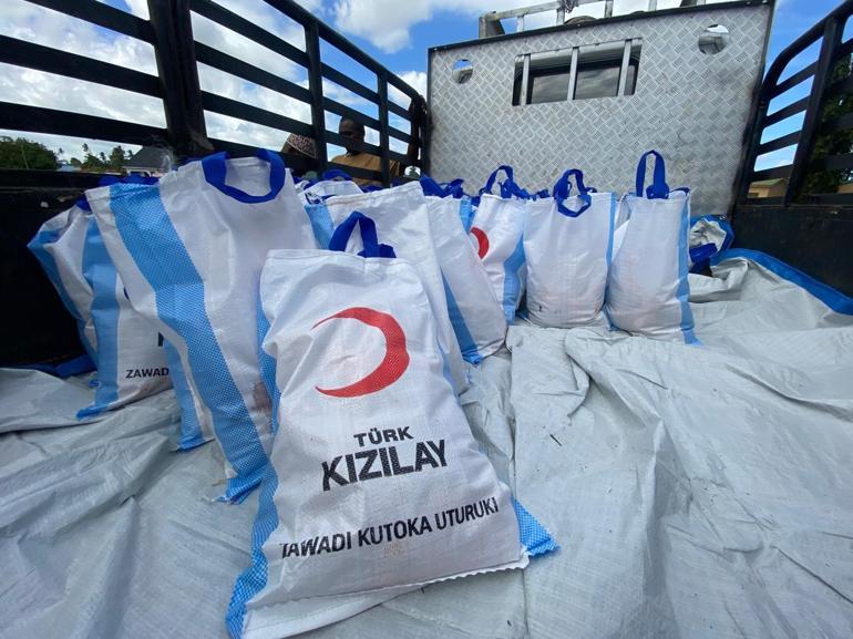 Türk Kızılayın vekaletle kurban kesimleri sürüyor