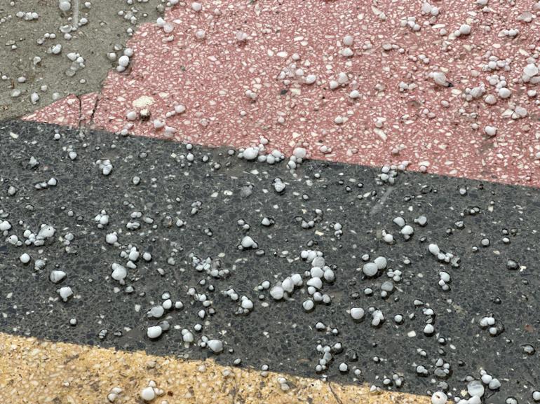 Edirnede dolu ve sağanak etkili oldu