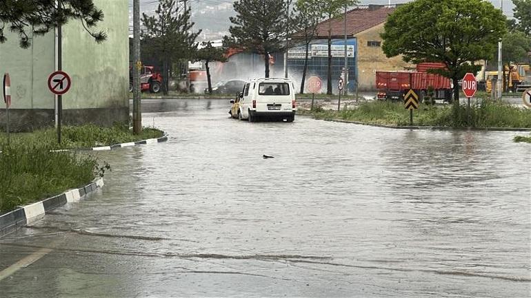 Kütahya’da sağanak yağış