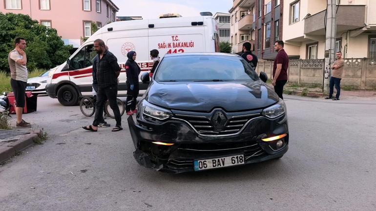 Bursada motosiklet ile otomobilin çarpıştığı kaza kamerada