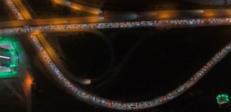 ‘Kilit Kavşak’ Kırıkkale’de bayram dönüş trafiği dron ile görüntülendi