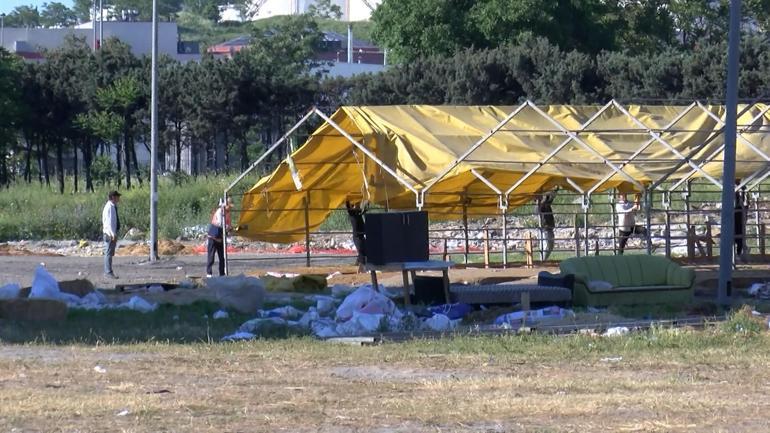 Bahçelievlerde son kurbanlıklar alıcısını bekliyor; çadırlar toplanmaya başladı
