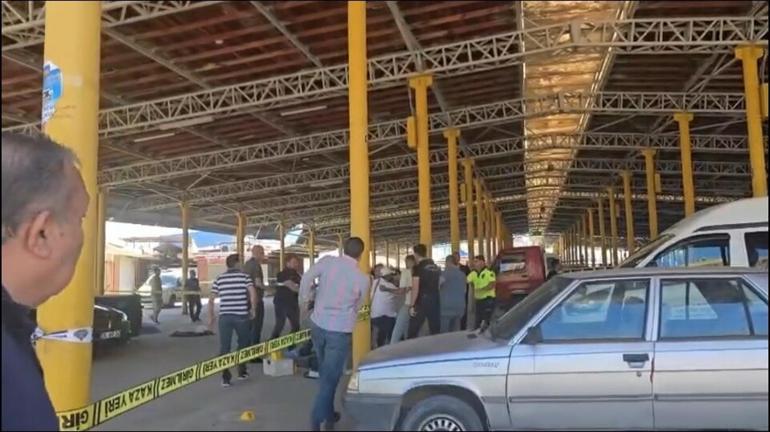 Otomobile silahlı saldırı: 1 ölü, 1 ağır yaralı