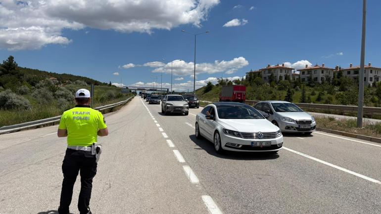 Kilit kavşak Kırıkkalede bayram dönüşü trafiği