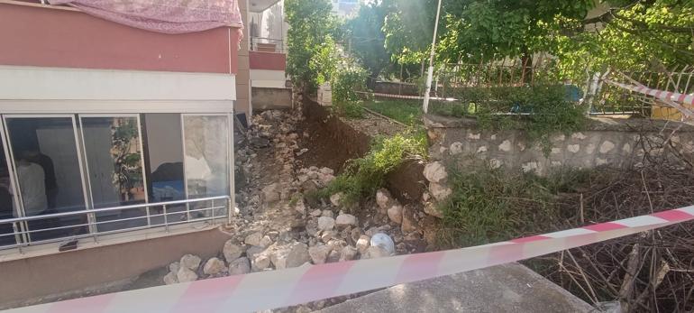 Amasyada istinat duvarının çökme anı kamerada