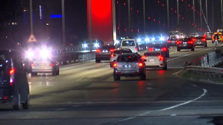 İstanbulda bayram dönüşü köprülerde trafik yoğunluğu